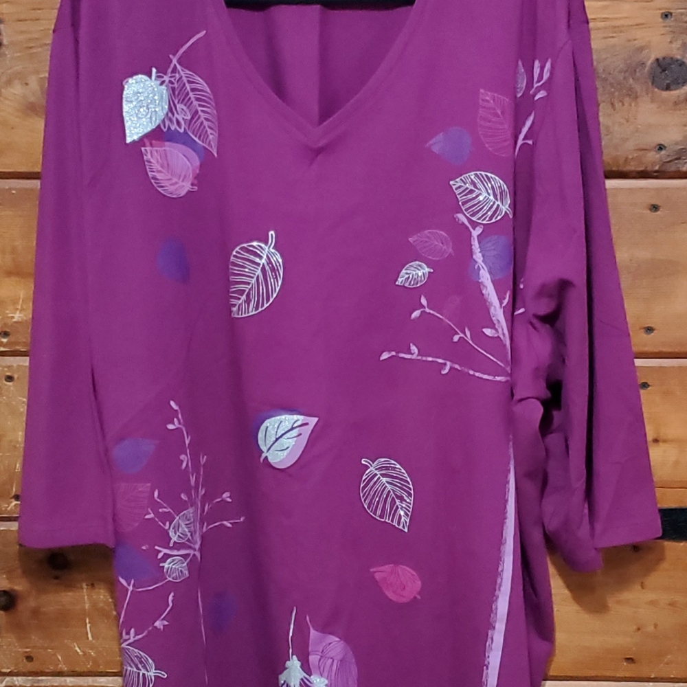 Liz & Me Plum Graphic 3/4 Sleeve Blouse